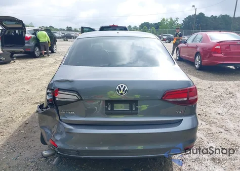 2017 Volkswagen Jetta 1.4T S z USA, uszkodzony, nr VIN 3VW2B7AJ5HM368618